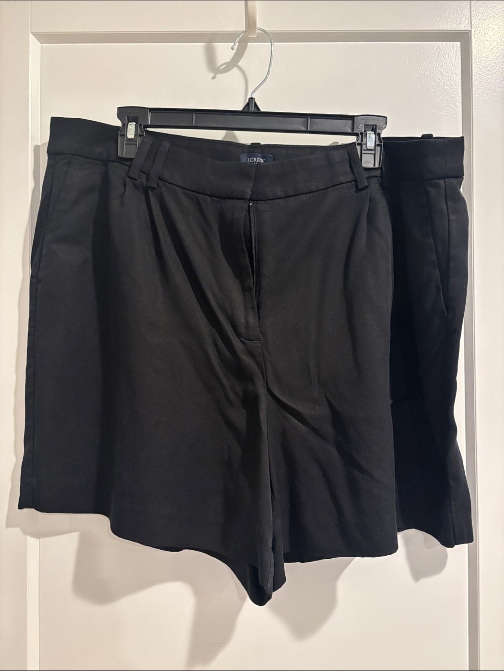 J Crew Women’s Black Shorts 16